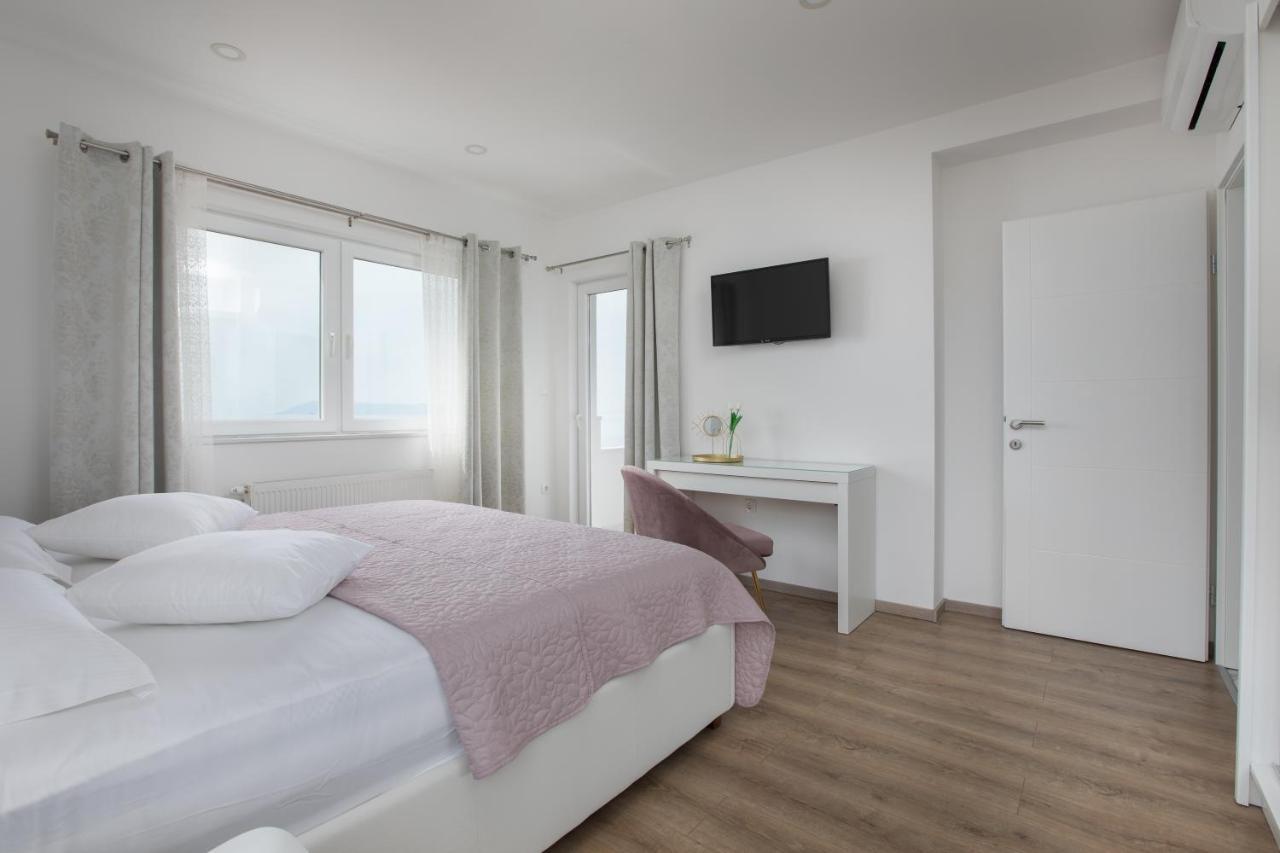Luxury Holiday Home Dioniz Podgora Room photo